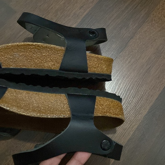 NWOT Birkenstock Soft Footbed Black Bali Sandals Size 41 - Picture 11 of 13